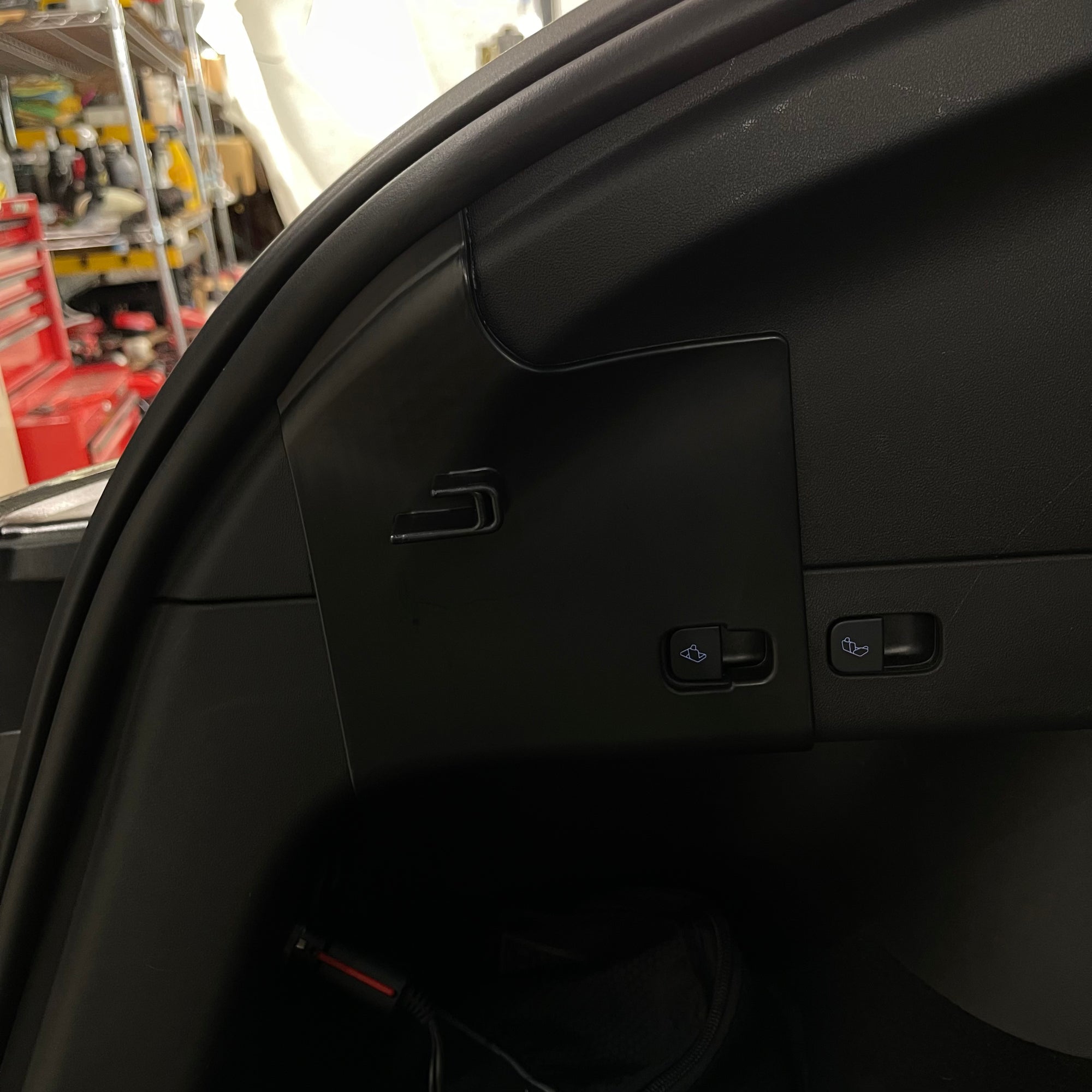 2020-2023 | Model Y Retractable Cargo Bay Cover Utility Shelf
