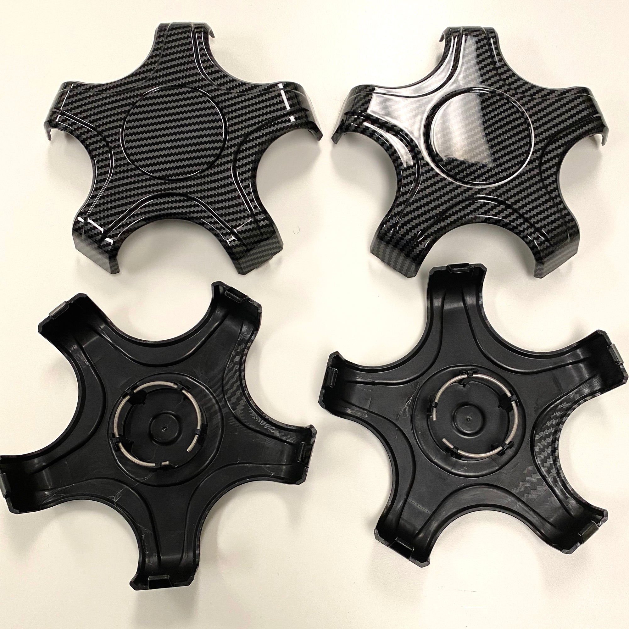 Model 3 18&quot; Aero Wheel Center Hub Caps (Set of 4) - Hydro Carbon Fiber Coated
