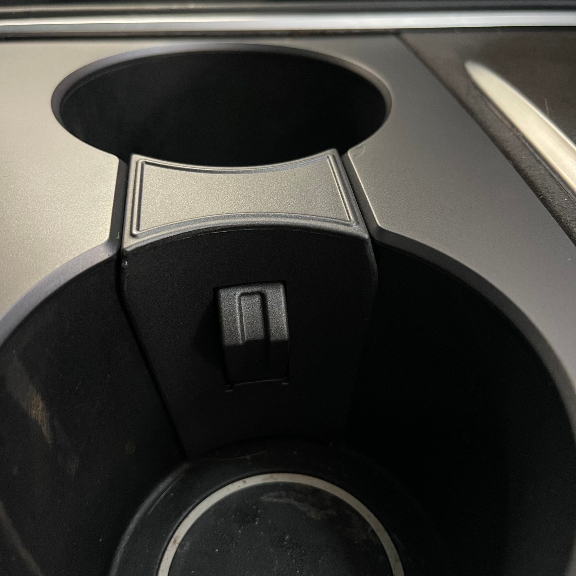 2021+ | Model 3 &amp; Y Drink Stabilizer Cup Holder Divider (Gen. 2) - Grey, Black or Alcantara