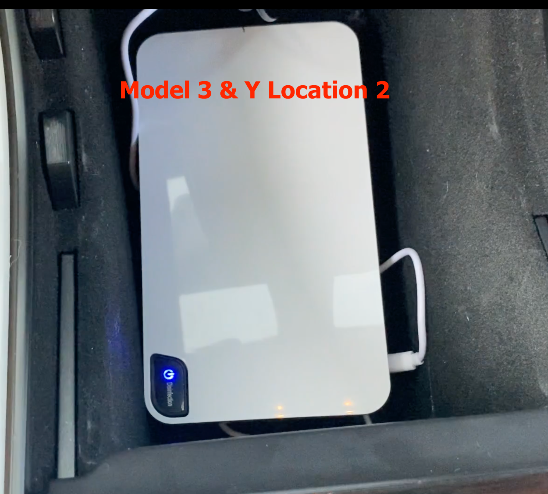 UV Sanitizing Smartphone Bath with Wireless Charging