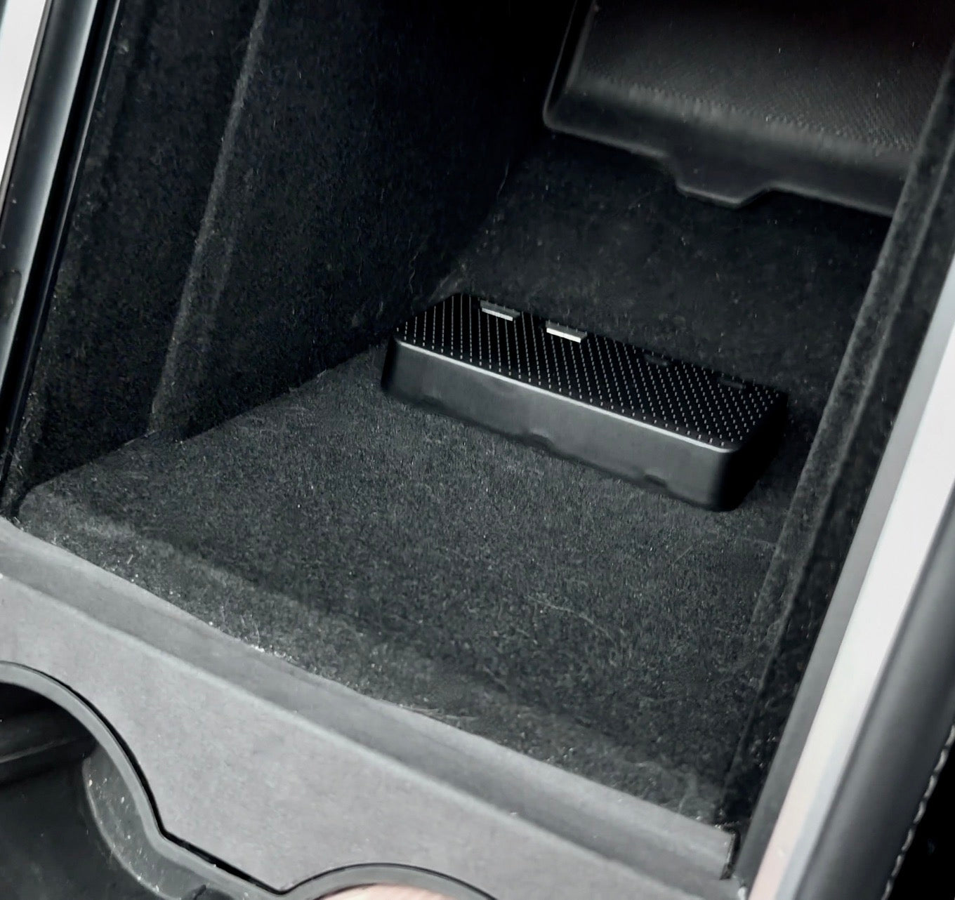 Model S3XY* USB Charging Port Dock for Center Consoles (Gen. 1 &amp; 2)
